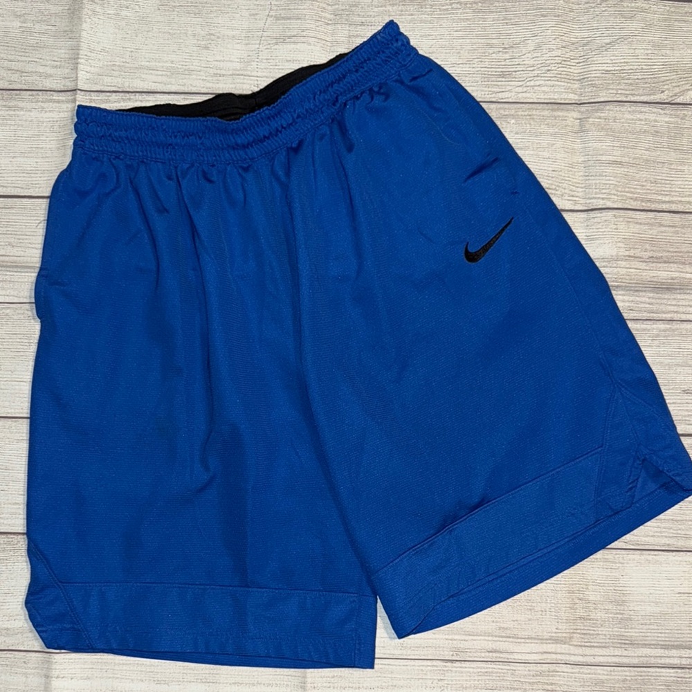 Nike Blue Athletic Shorts Lightweight Breathable Design